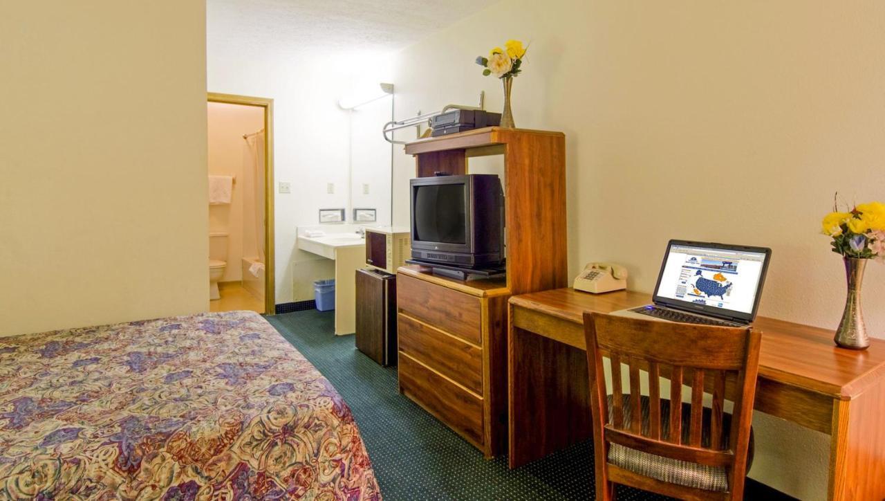 Economy Inn Express By Magnuson Worldwide Columbus Buitenkant foto